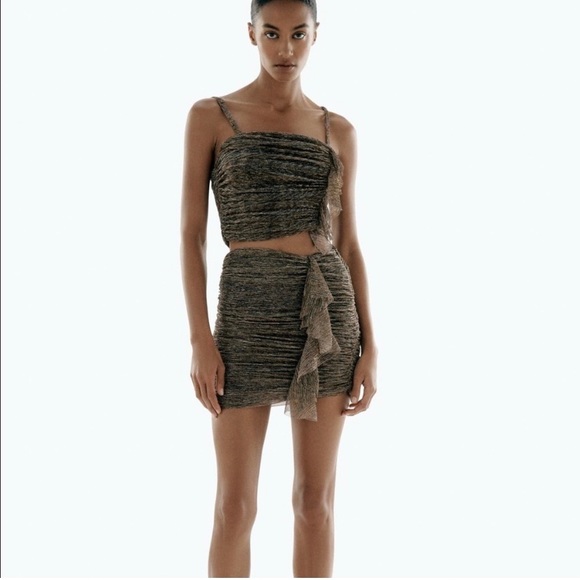 Zara Gold Thread Mini Skirt Size Medium NWOT New Without Tags - Picture 6 of 16